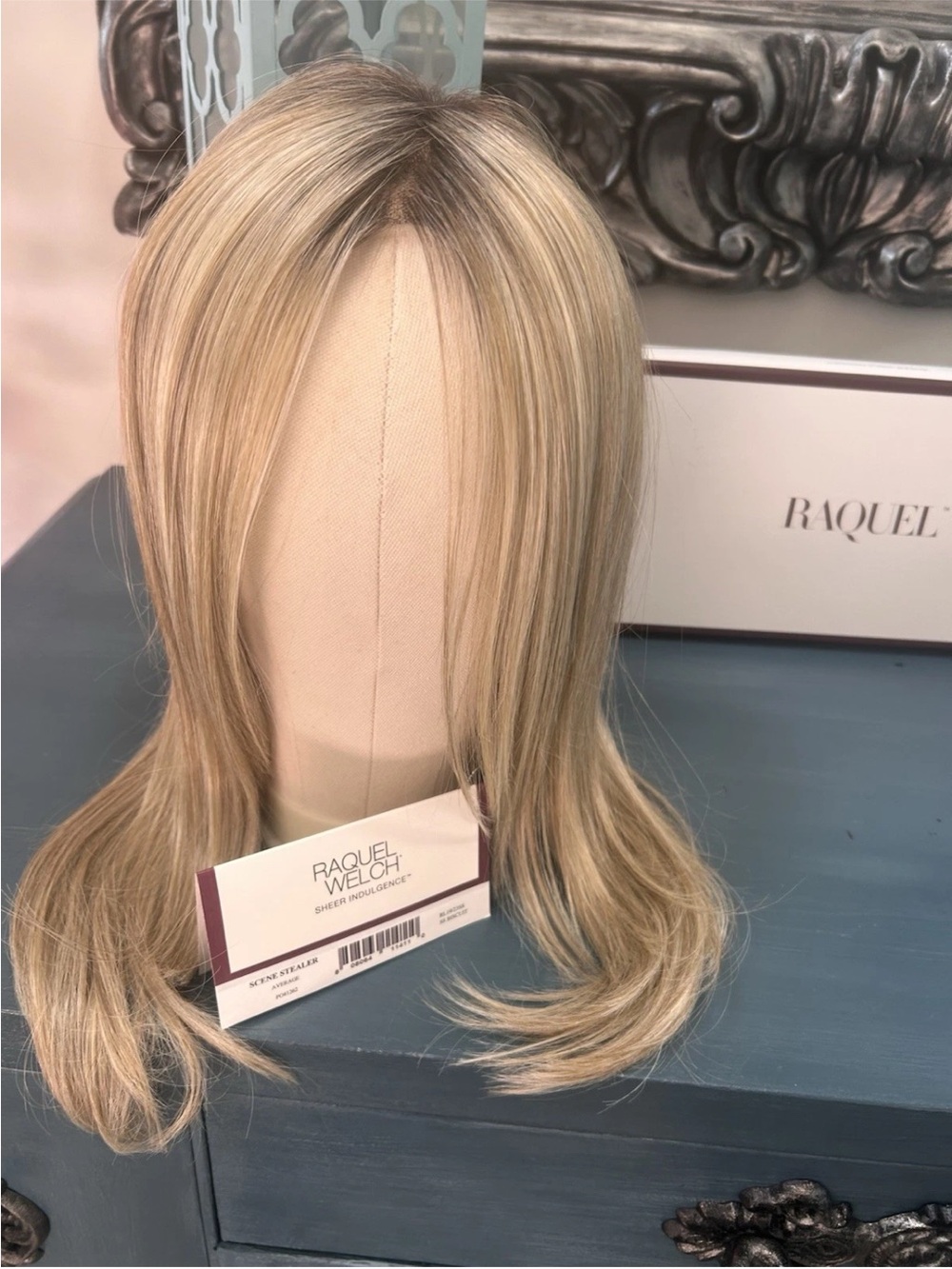 Raquel Welsh Scene Stealer Wig SS Biscuit New w/Attached Tag Only Tried On